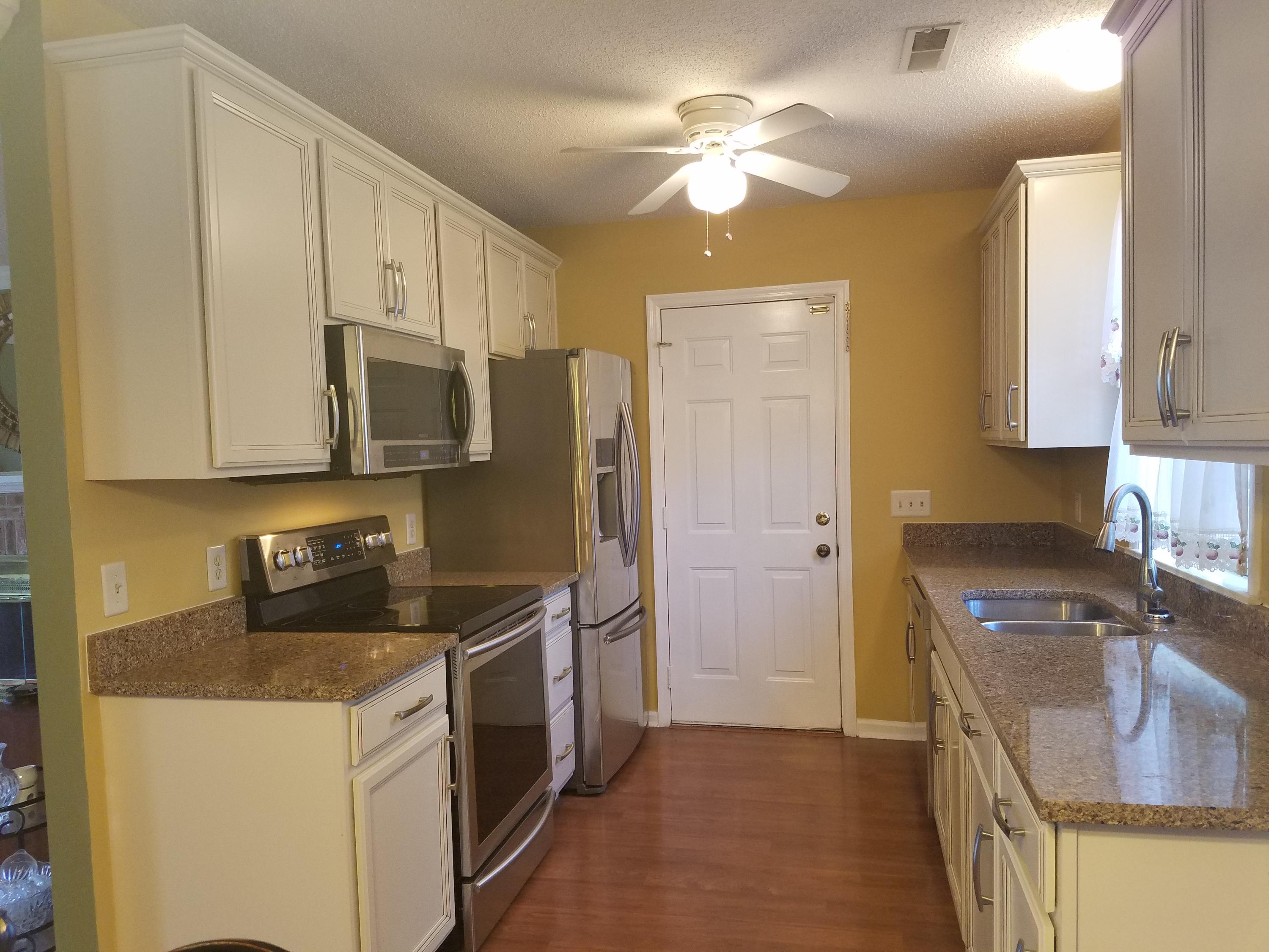 105 Lowndes Road Goose Creek, SC 29445 - Photo 6 of 21 20170227_124108