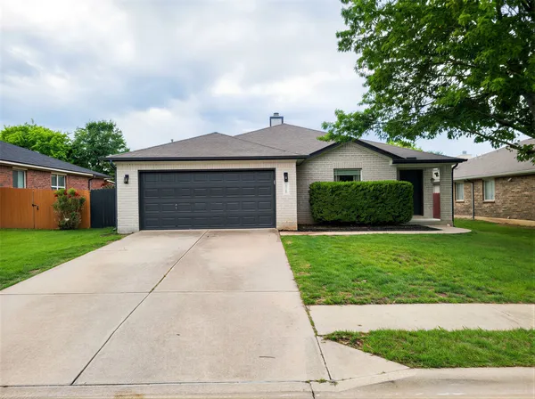 $385,000 | 1903 Mir Woods Drive, Leander, TX 78641