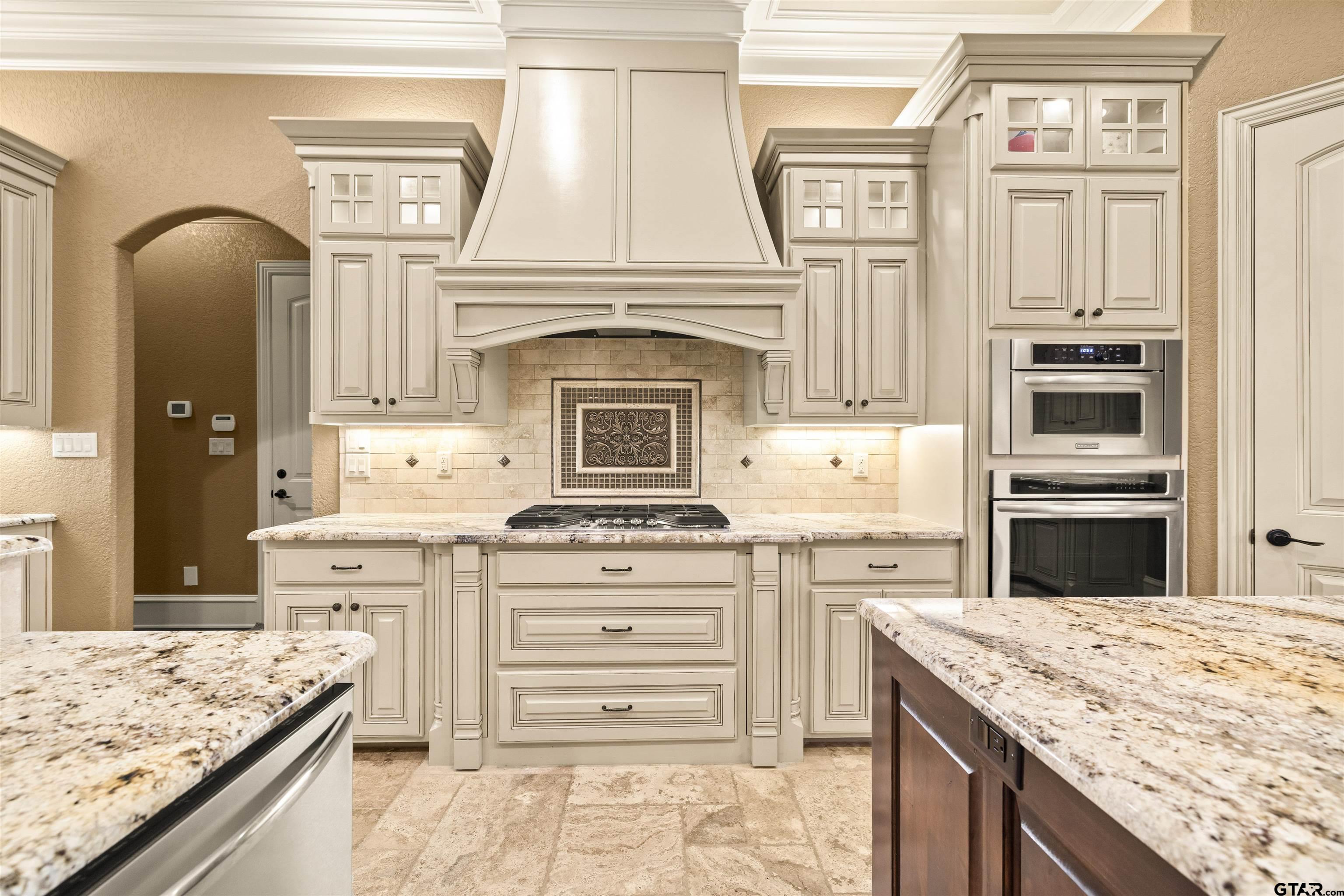 1539 Cooks Crossing Tyler, TX 75703 - Photo 9 of 48