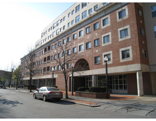 20 Webster Street, Unit 401 Brookline, MA 02446 - Photo 1 of 7 a building view