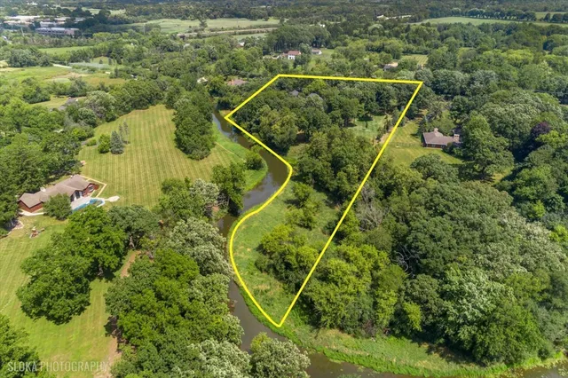 $2,495,000 | 166 North Buckley Road, Barrington Hills, IL 60010