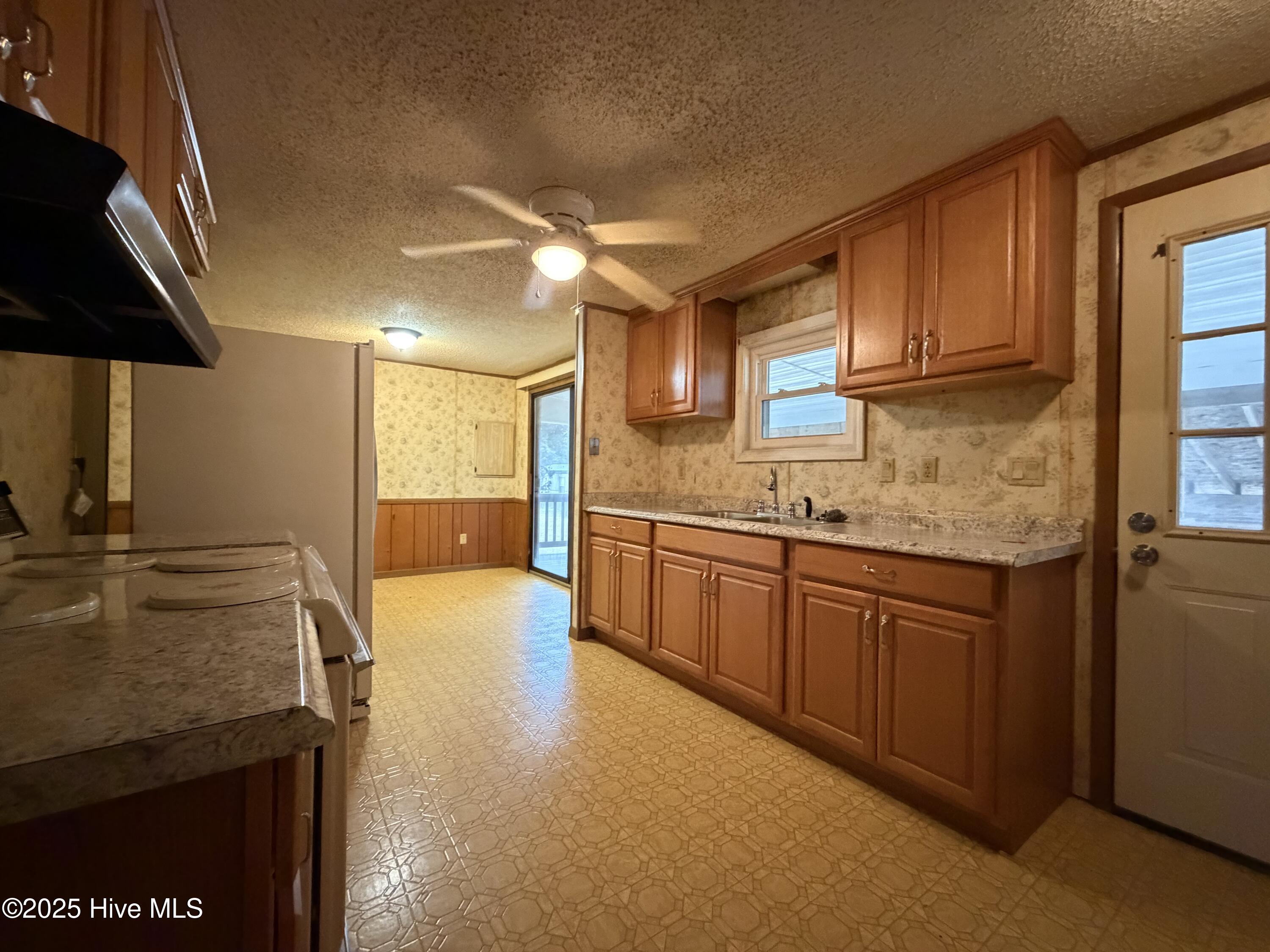 2537 Whichards Beach Road Chocowinity, NC 27817 - Photo 13 of 19 IMG_0289