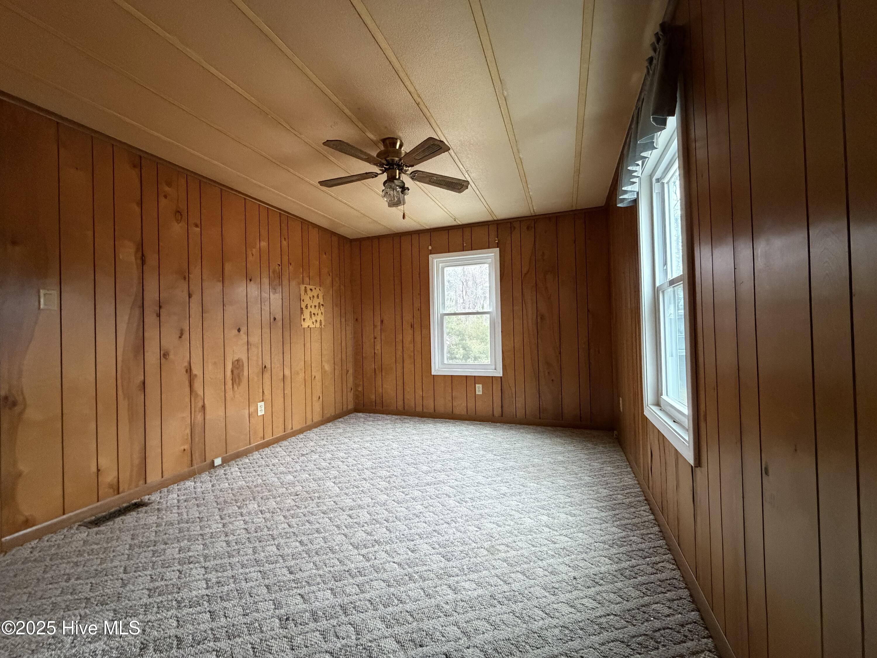 2537 Whichards Beach Road Chocowinity, NC 27817 - Photo 6 of 19 IMG_0297
