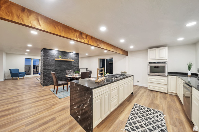 552 Chelsea Drive Bountiful, UT 84010 - Photo 7 of 38