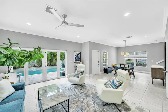 a view of a livingroom with furniture window and outside view