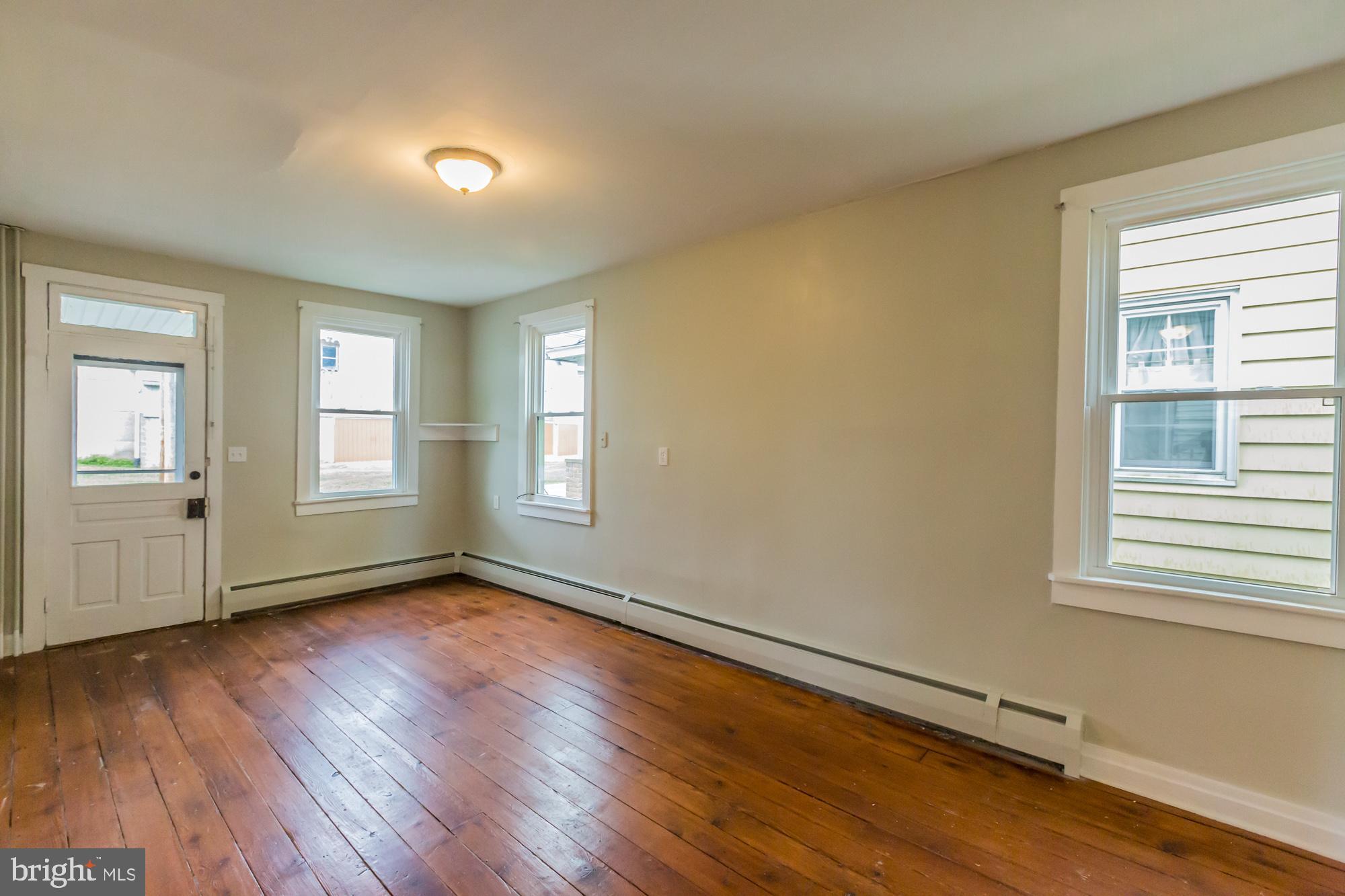 2736 North Colebrook Road Manheim, PA 17545 - Photo 6 of 22