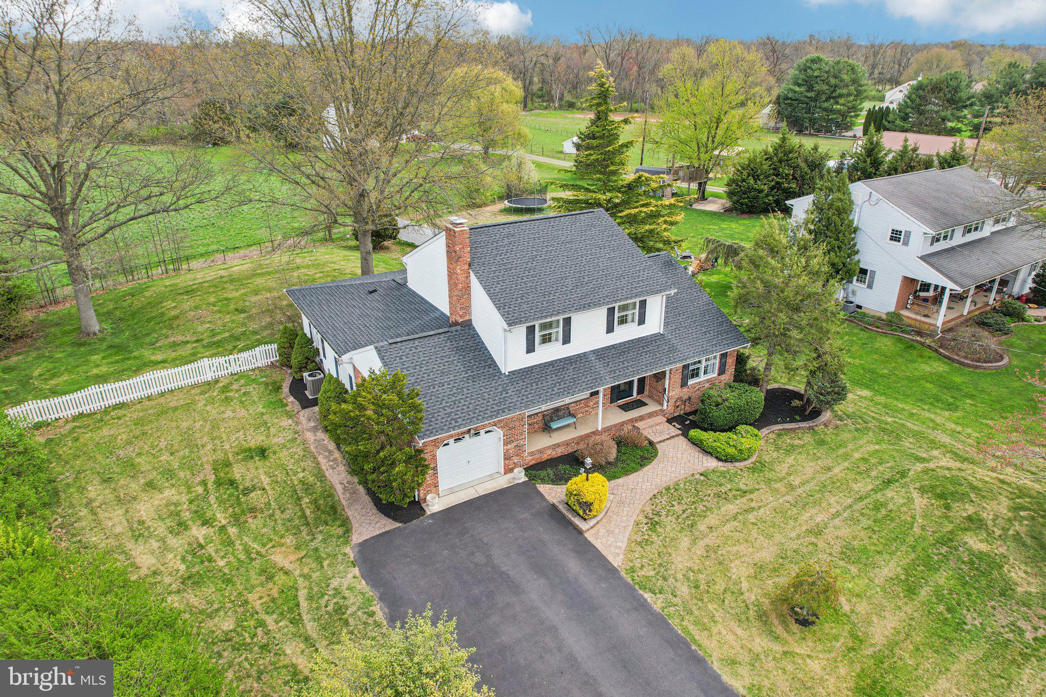 25618 Mt Pleasant Road Columbus, NJ 08022 - Photo 51 of 61 an aerial view of residential houses with outdoor space and trees
