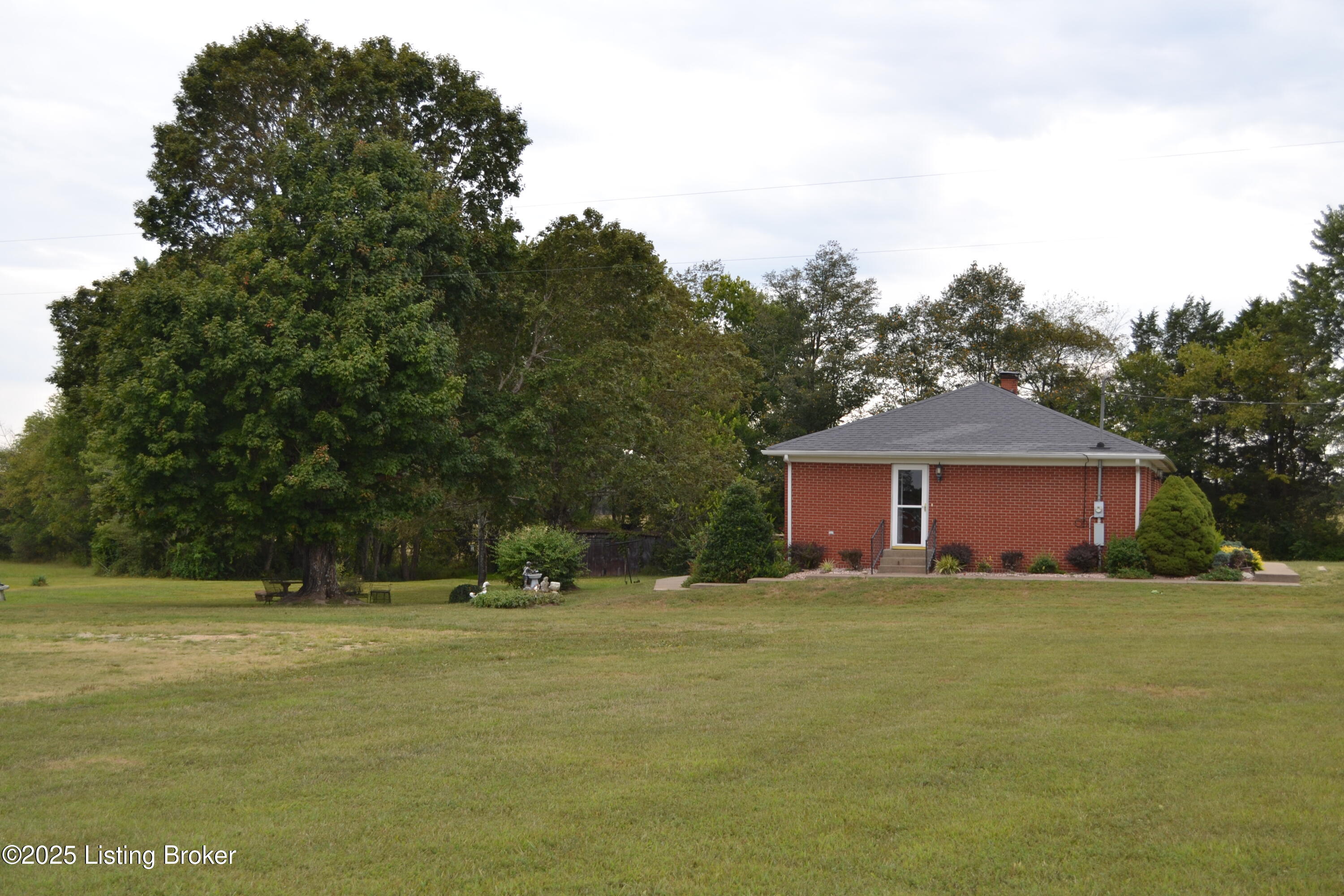 827 New Haven Road Loretto, KY 40037 - Photo 10 of 48 DSC_0010