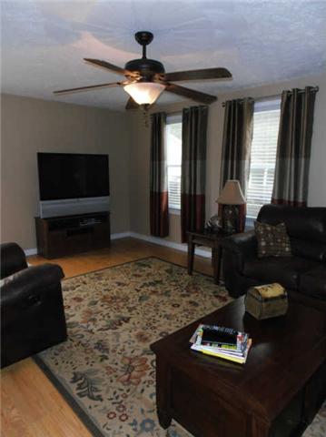 1007 Hayshed Road Dickson, TN 37055 - Photo 15 of 20 Gallery Image 15