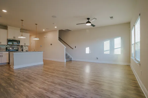 $300,000 | 523 Stovall Lane, Columbia, TN 38401