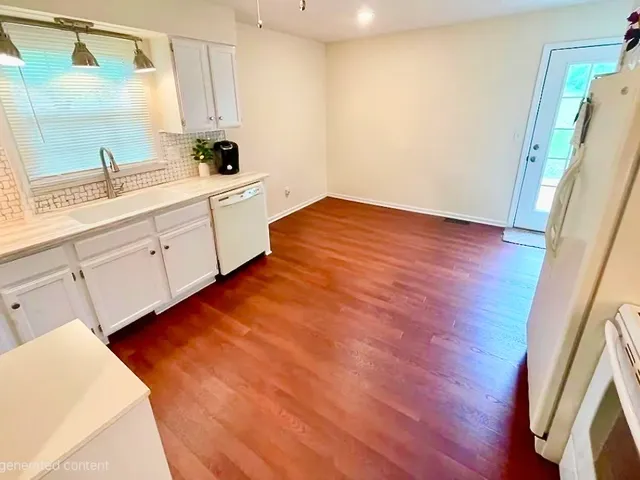 $302,000 | 208 Greenwood Drive, Paris, TN 38242