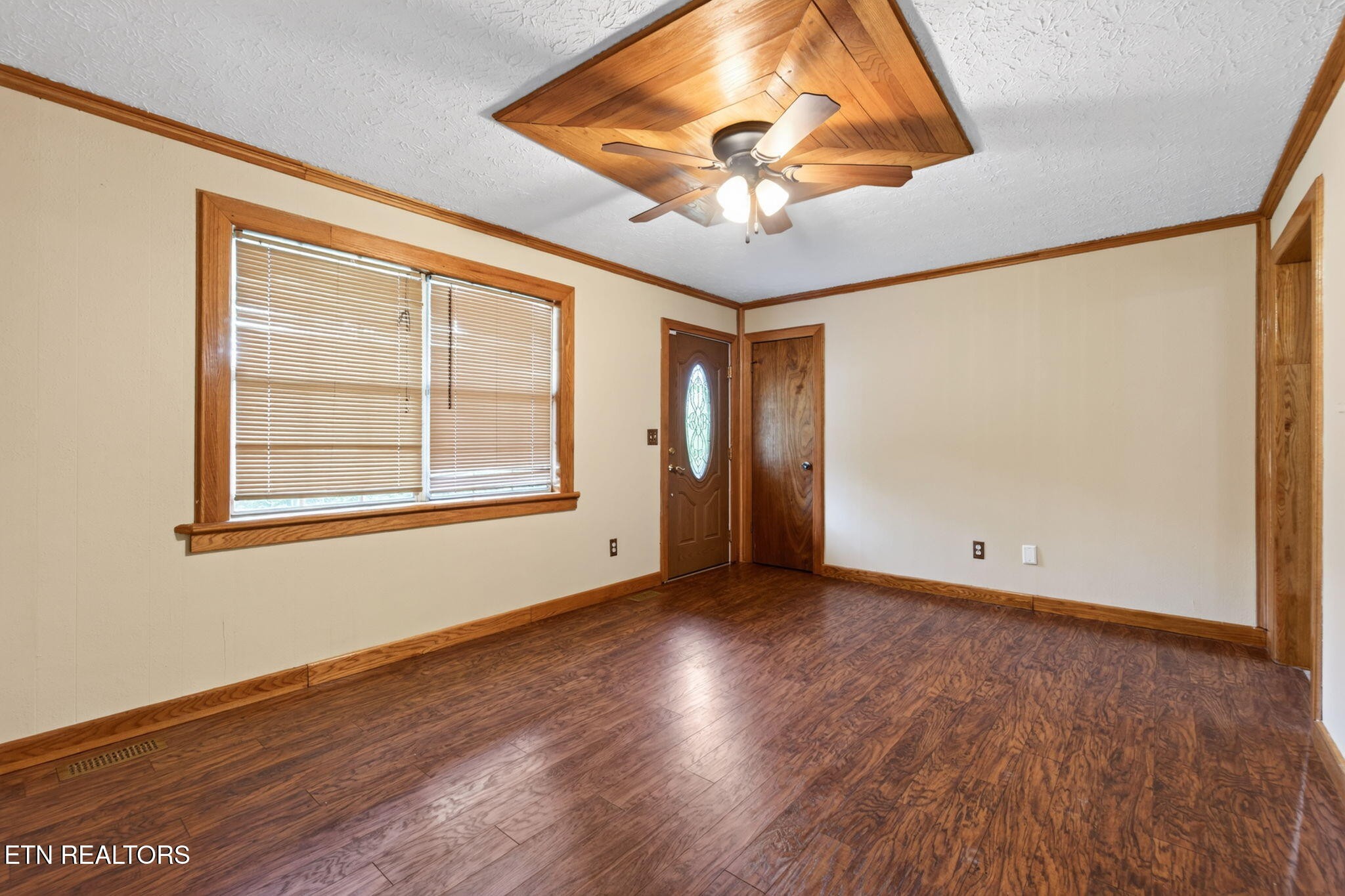 347 Rhododendron Circle Crossville, TN 38555 - Photo 11 of 11 Gallery Image 11