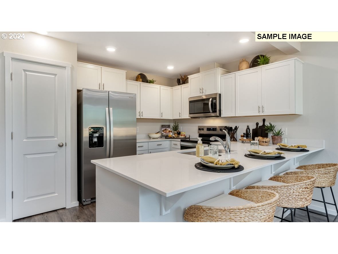 10312 Northeast 46th Street Vancouver, WA 98682 - Photo 11 of 35