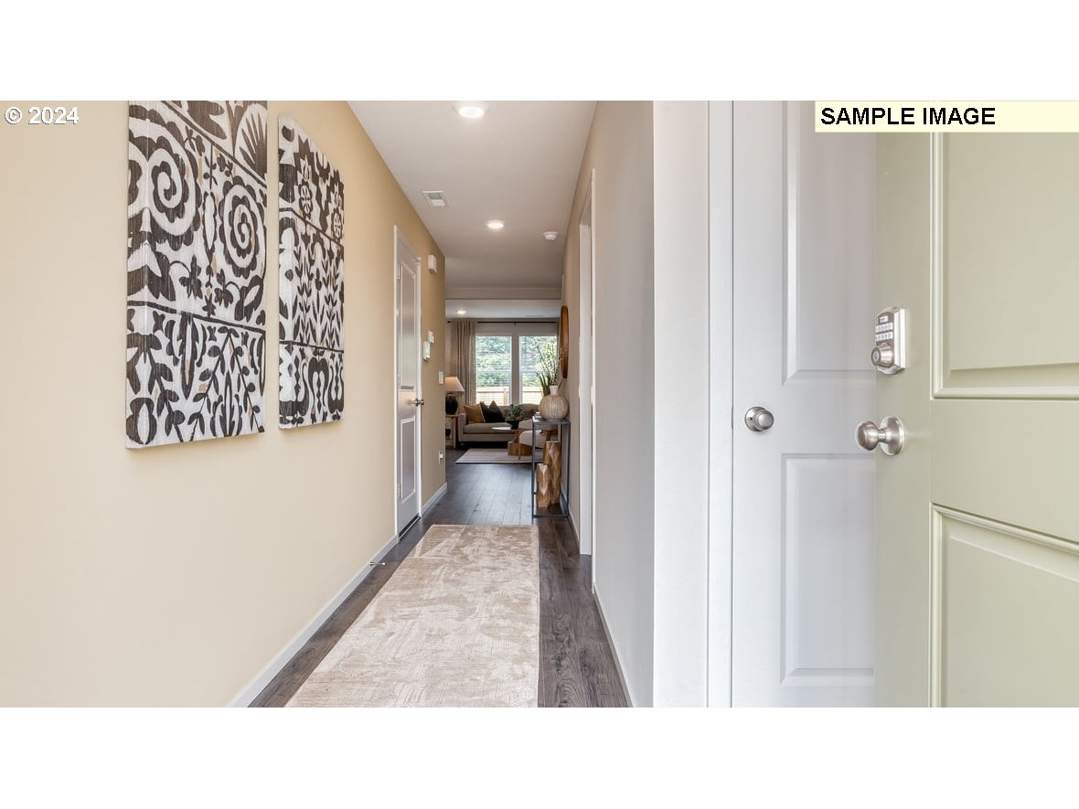 10312 Northeast 46th Street Vancouver, WA 98682 - Photo 2 of 35