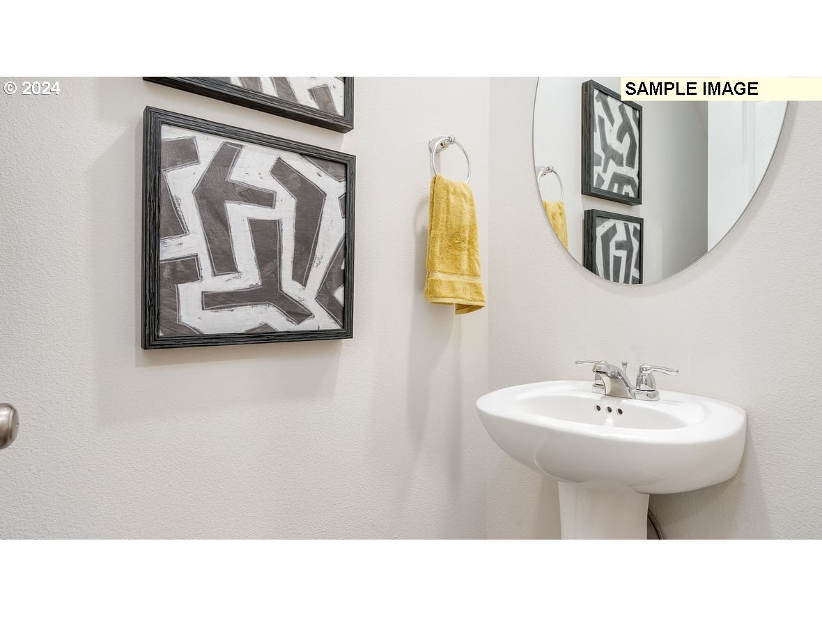 10312 Northeast 46th Street Vancouver, WA 98682 - Photo 3 of 35