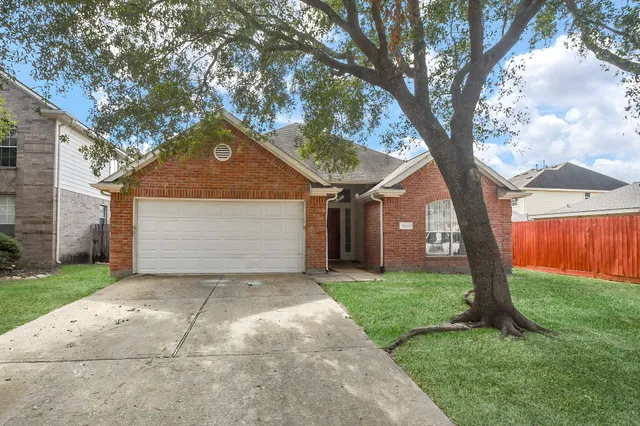 $2,300 | 18835 Appletree Ridge Road, Houston, TX 77084