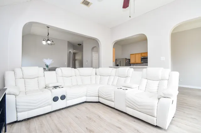 $2,300 | 18835 Appletree Ridge Road, Houston, TX 77084