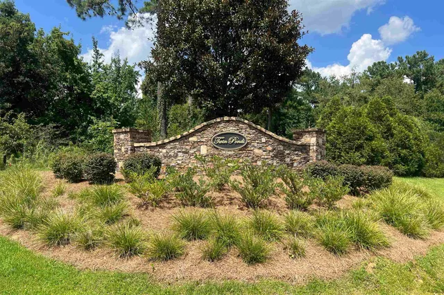 $60,000 | 300 Twin Ponds Drive, Havana, FL 32333