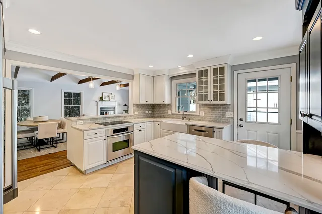 $925,000 | 1314 Maple Street, Western Springs, IL 60558