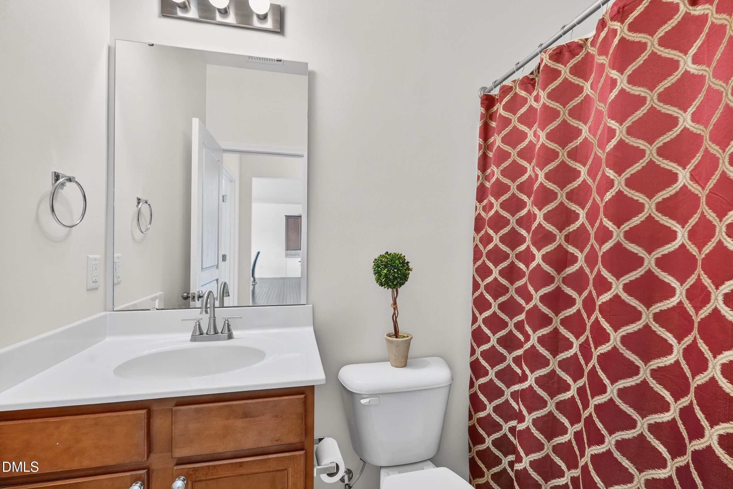 8144 Hovingham Way Raleigh, NC 27616 - Photo 13 of 36 24_dsc05515-edit