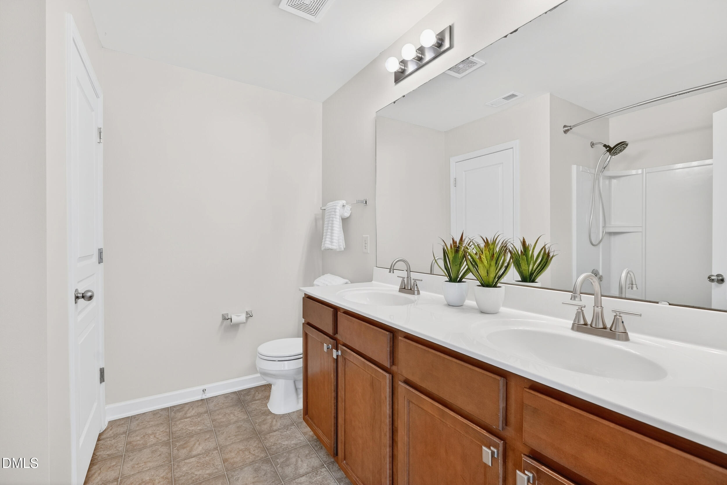 8144 Hovingham Way Raleigh, NC 27616 - Photo 15 of 36 31_dsc05631