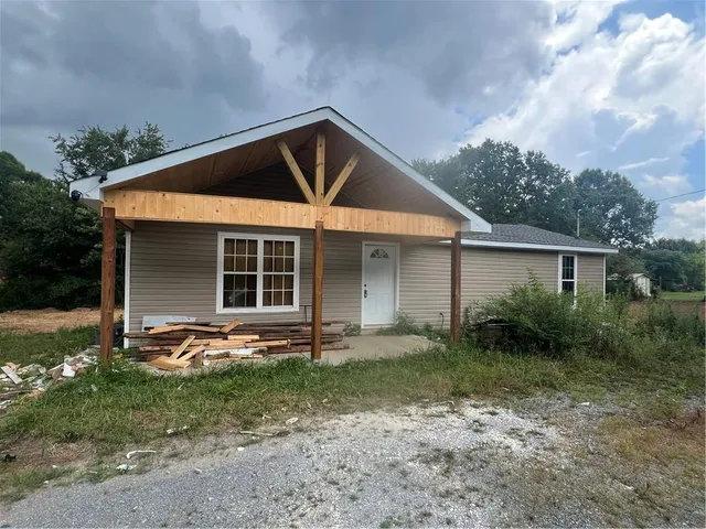 $178,900 | 332 Old Calhoun Road Southwest, Plainville, GA 30733