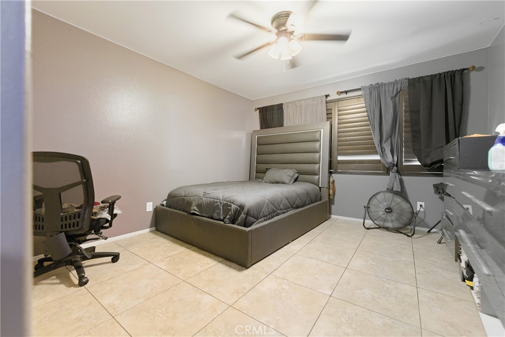 11970 Walnut Street Bloomington, CA 92316 - Photo 13 of 26 Level 2