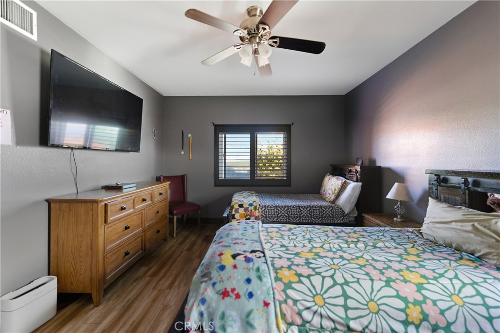 11970 Walnut Street Bloomington, CA 92316 - Photo 4 of 26 Level 1
