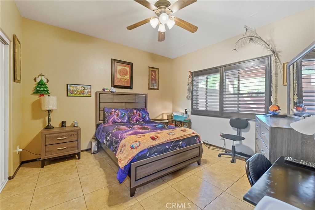 11970 Walnut Street Bloomington, CA 92316 - Photo 6 of 26 Level 1