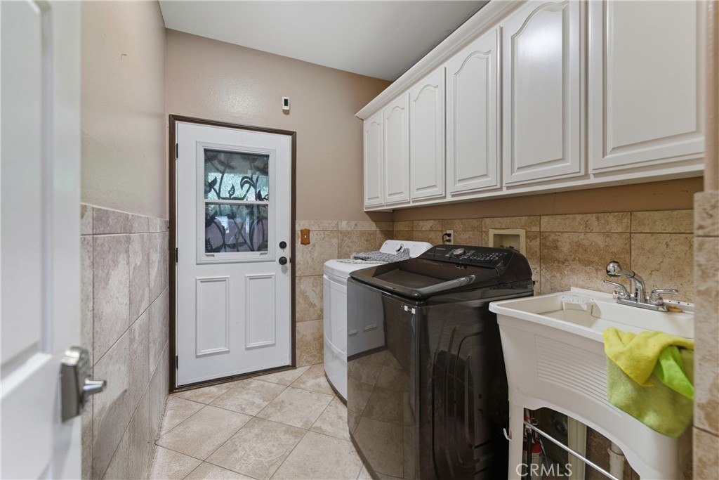 11970 Walnut Street Bloomington, CA 92316 - Photo 9 of 26 Level 1