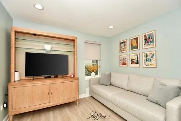 $3,850 | 635 East Prairie Avenue, Lombard, IL 60148