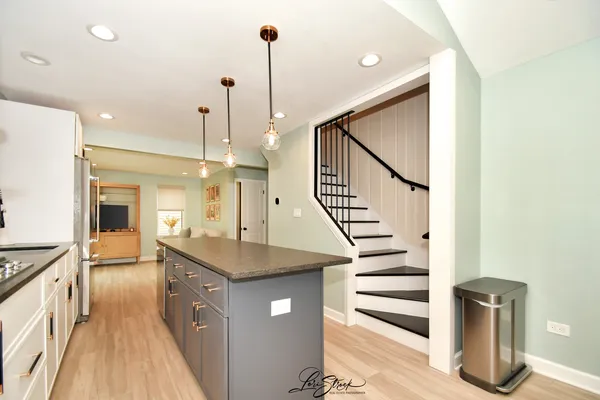 $3,850 | 635 East Prairie Avenue, Lombard, IL 60148