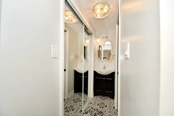 $3,850 | 635 East Prairie Avenue, Lombard, IL 60148