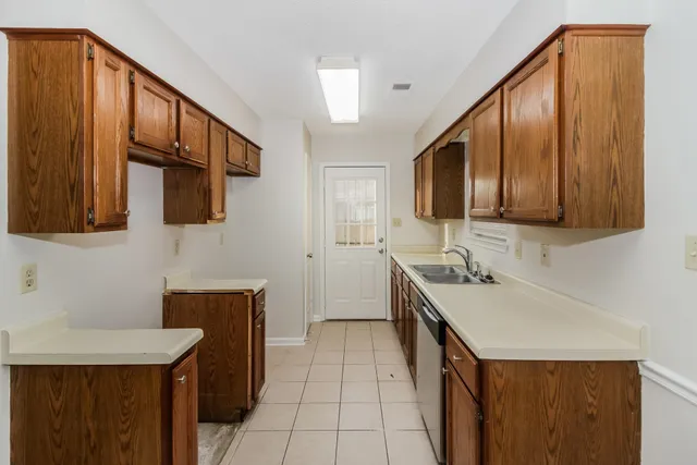 $1,440 | 2563 Country Trail Drive, Memphis, TN 38133