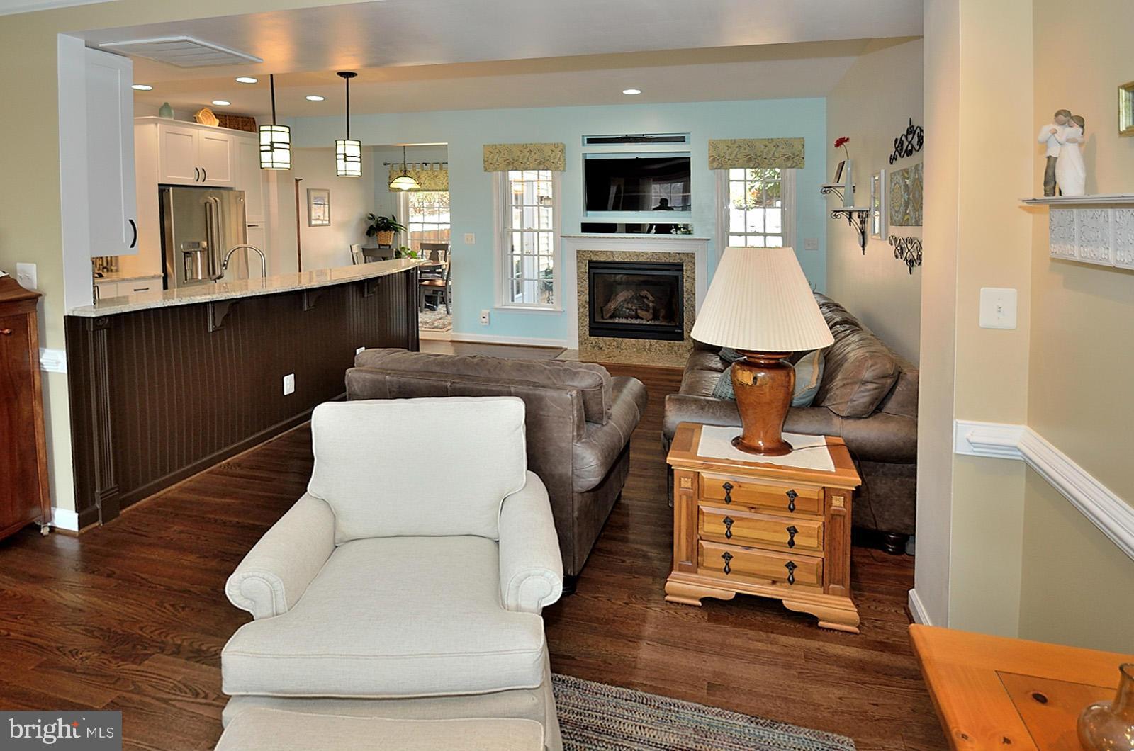 386 Myrtle Place Occoquan, VA 22125 - Photo 12 of 30 Living/Dining Rm into Family Room!