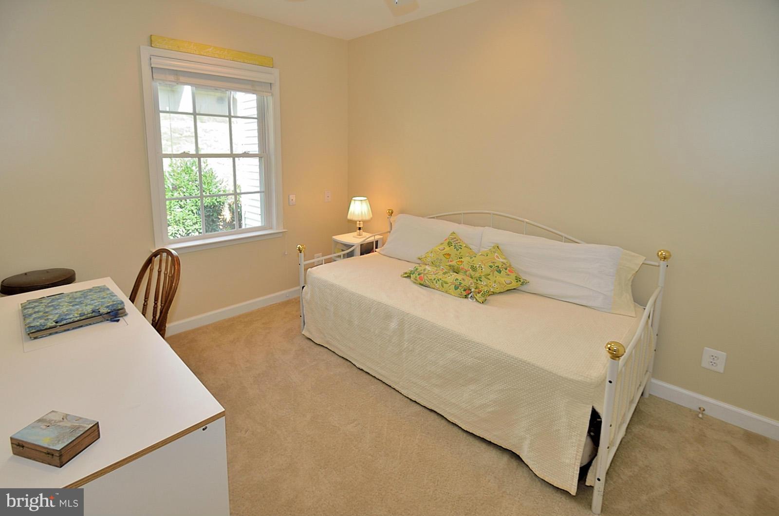 386 Myrtle Place Occoquan, VA 22125 - Photo 20 of 30 Spacious Second Bedroom!