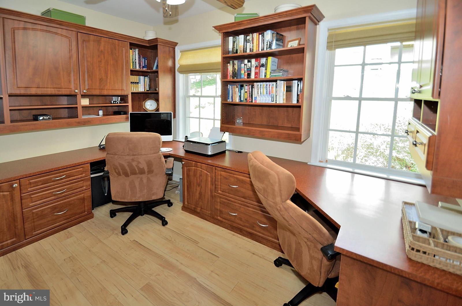 386 Myrtle Place Occoquan, VA 22125 - Photo 21 of 30 Spacious Third Bedroom!