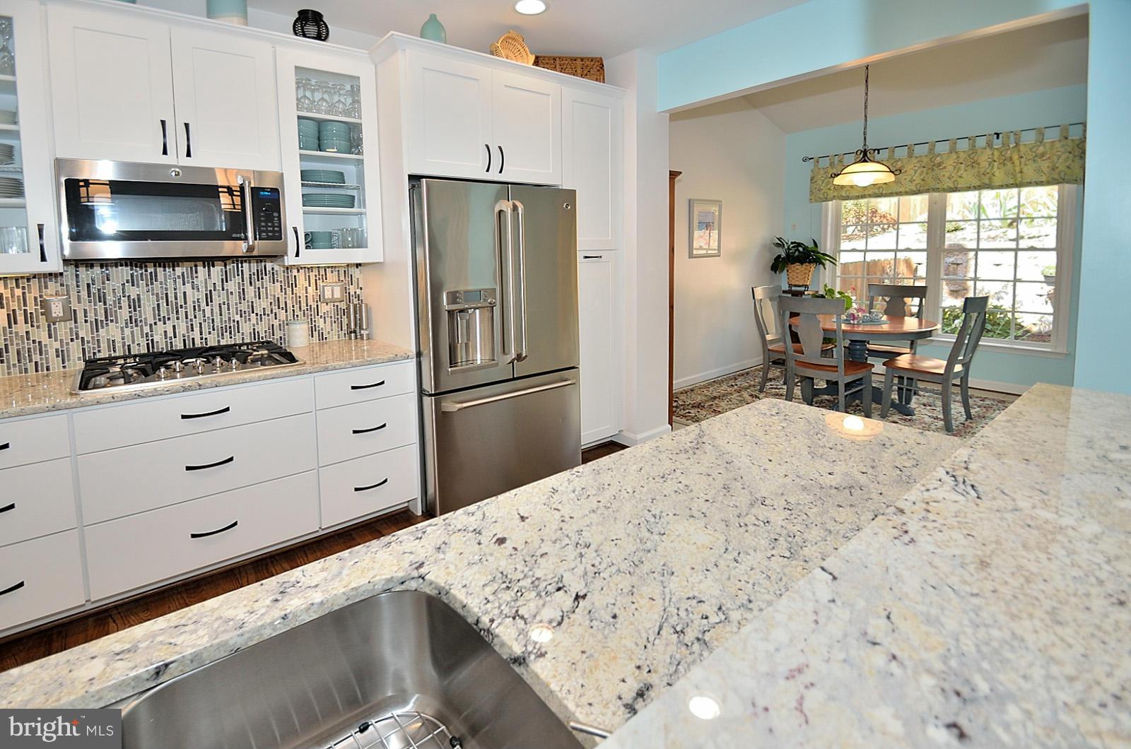 386 Myrtle Place Occoquan, VA 22125 - Photo 7 of 30 Gorgeous Granite Counters!