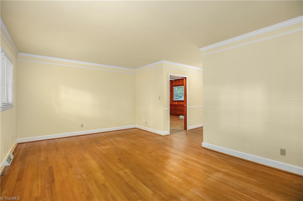 1716 Sandersted Road Southwest Winston-Salem, NC 27103 - Photo 5 of 39 Living Room