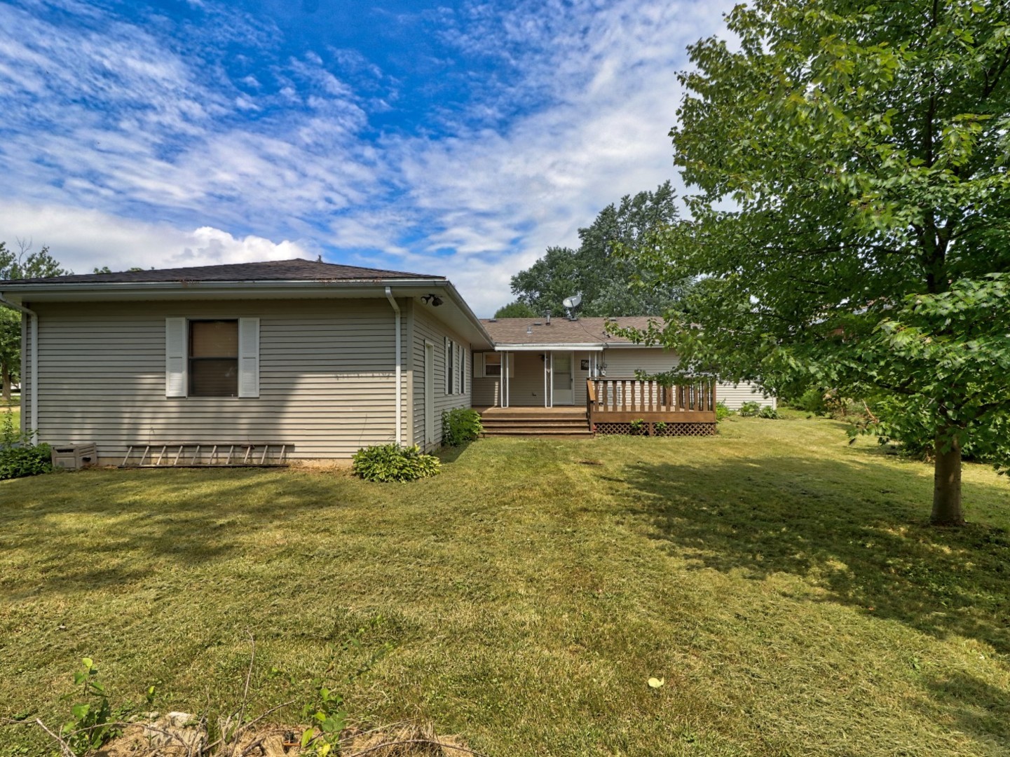5159 West Margaret Street Monee, IL 60449 - Photo 13 of 13 a backyard of a house with table and chairs