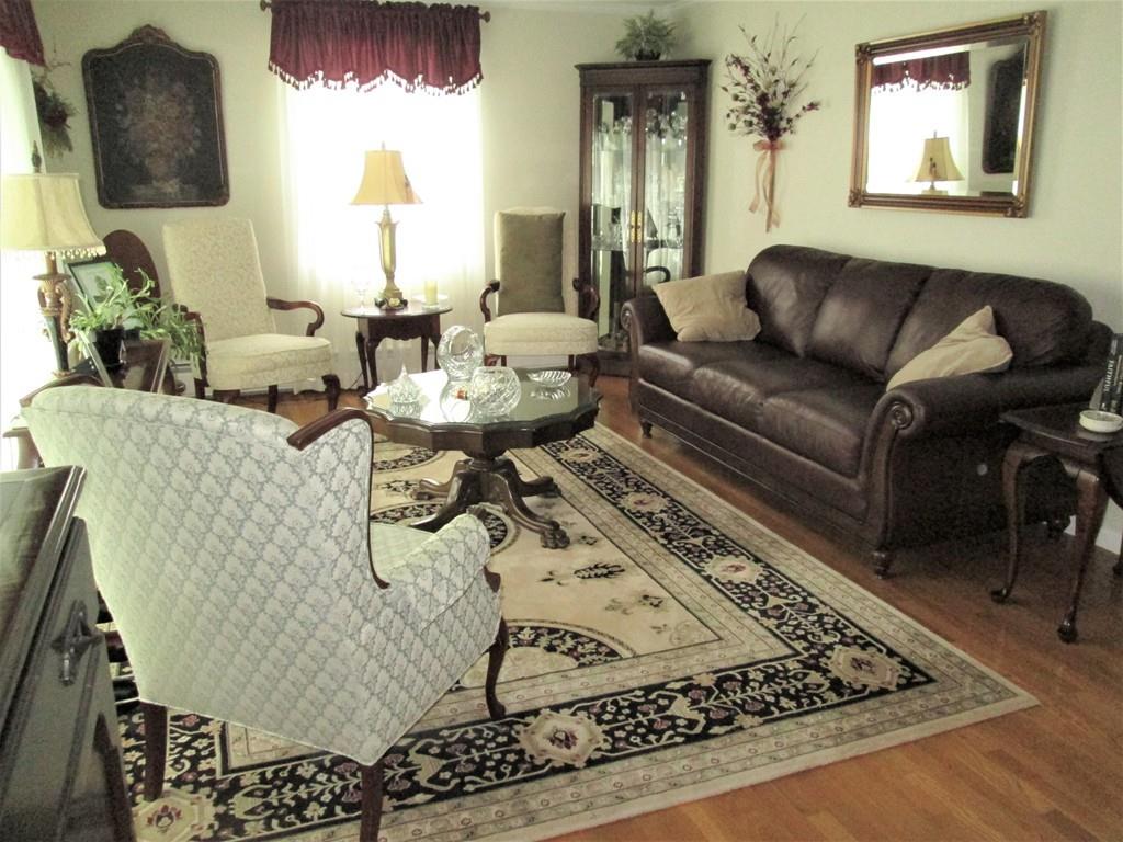 54 Blue Bell Road Worcester, MA 01606 - Photo 2 of 26 Gallery Image 2