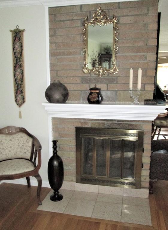 54 Blue Bell Road Worcester, MA 01606 - Photo 3 of 26 Gallery Image 3