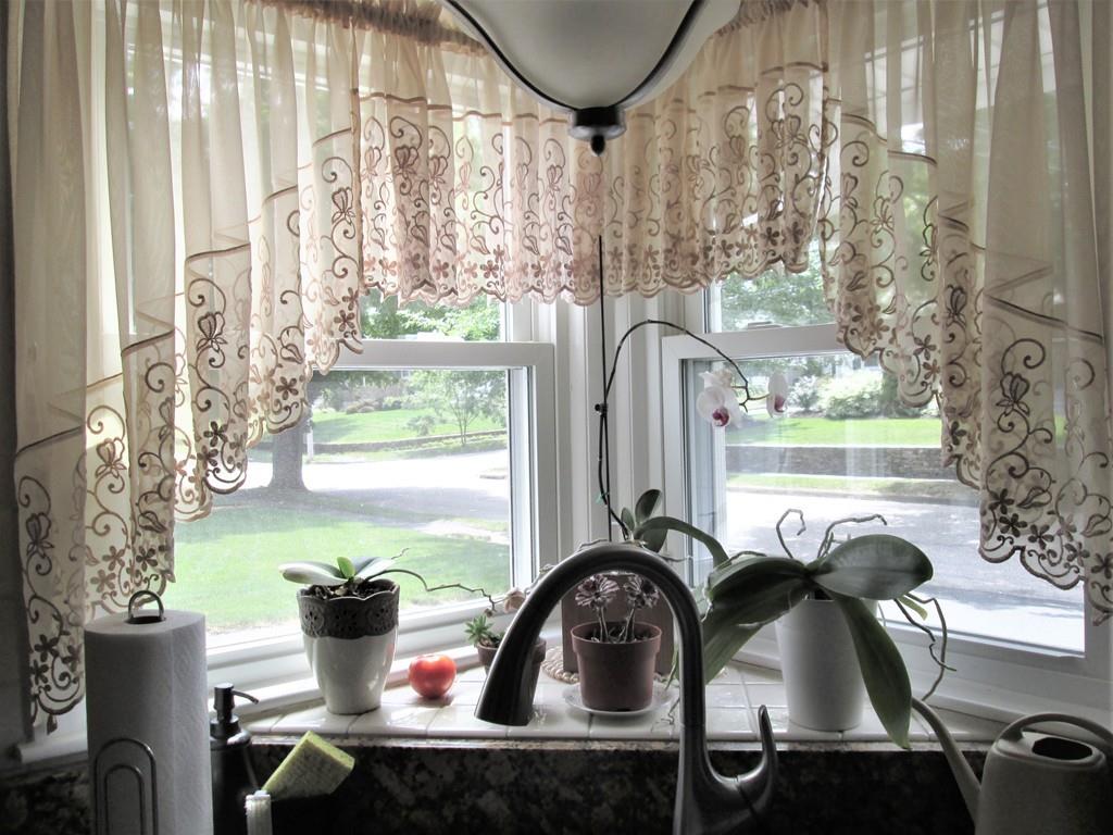 54 Blue Bell Road Worcester, MA 01606 - Photo 6 of 26 Gallery Image 6