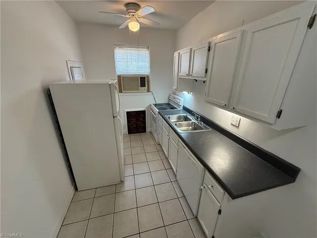 $1,195 | 1306 Glade Street Northwest, Unit 27, Winston-Salem, NC 27101