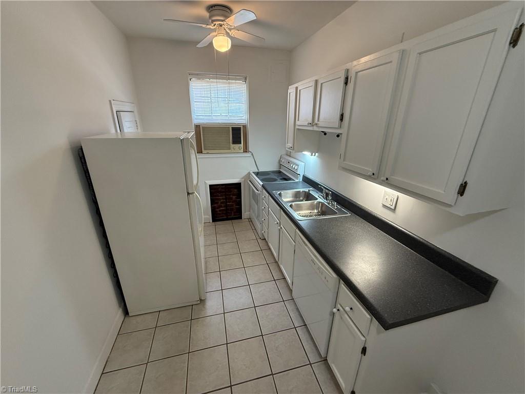 1306 Glade Street Northwest, Unit 27 Winston-Salem, NC 27101 - Photo 4 of 9