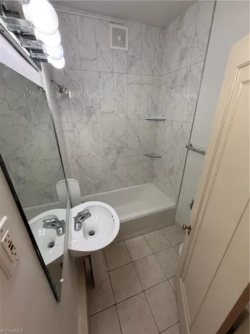 $1,195 | 1306 Glade Street Northwest, Unit 27, Winston-Salem, NC 27101