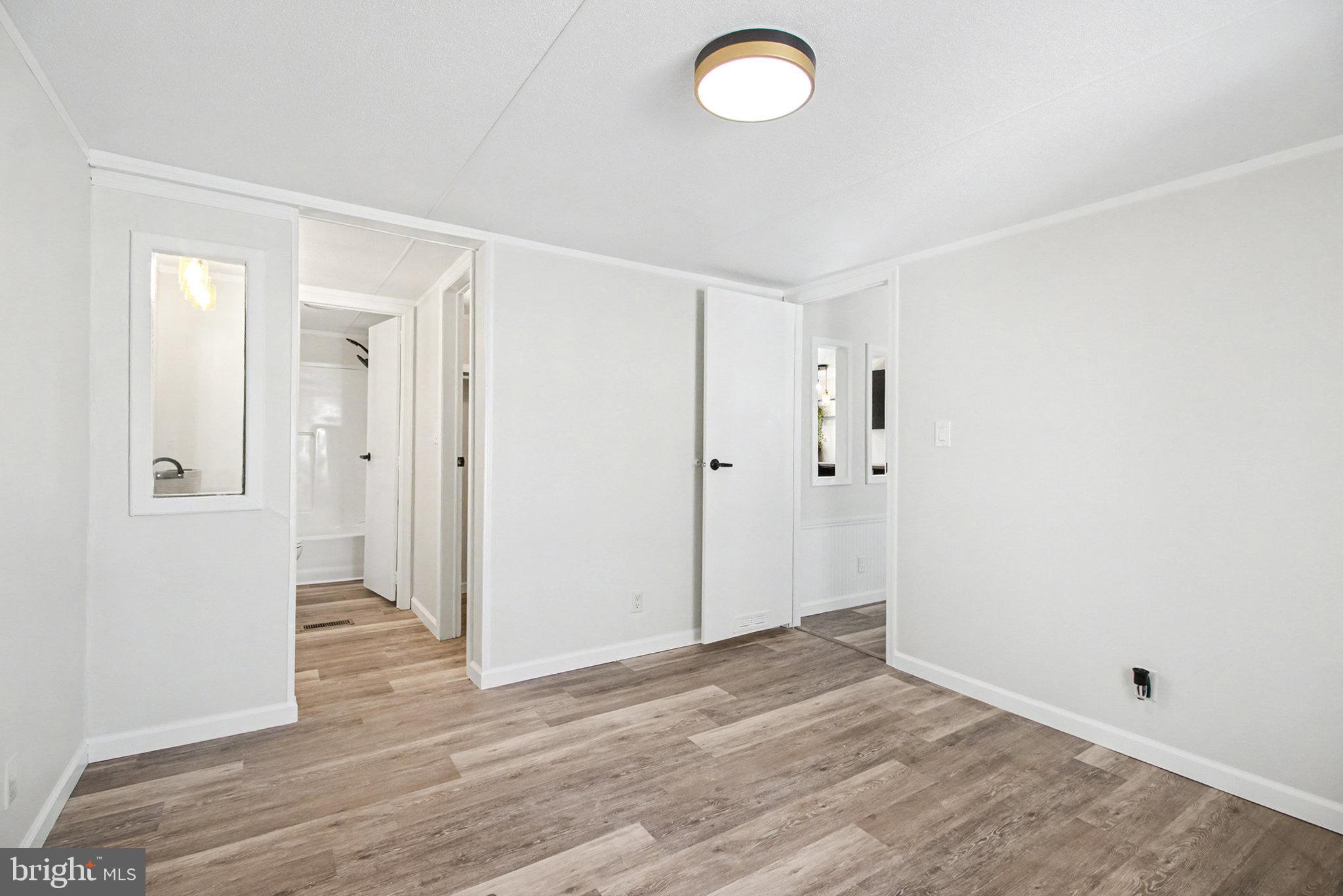 5169 East Trindle Road Mechanicsburg, PA 17050 - Photo 12 of 27