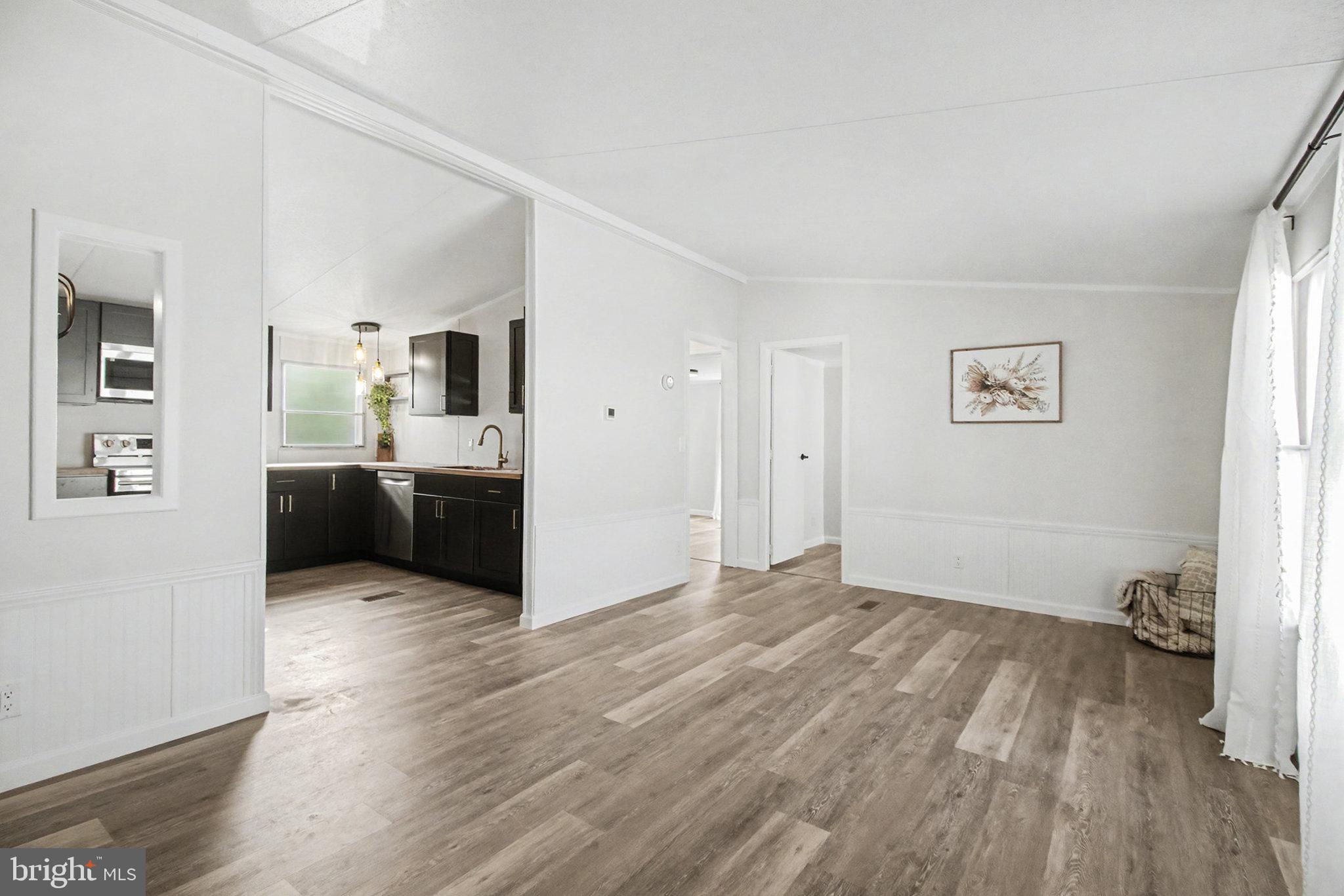 5169 East Trindle Road Mechanicsburg, PA 17050 - Photo 4 of 27