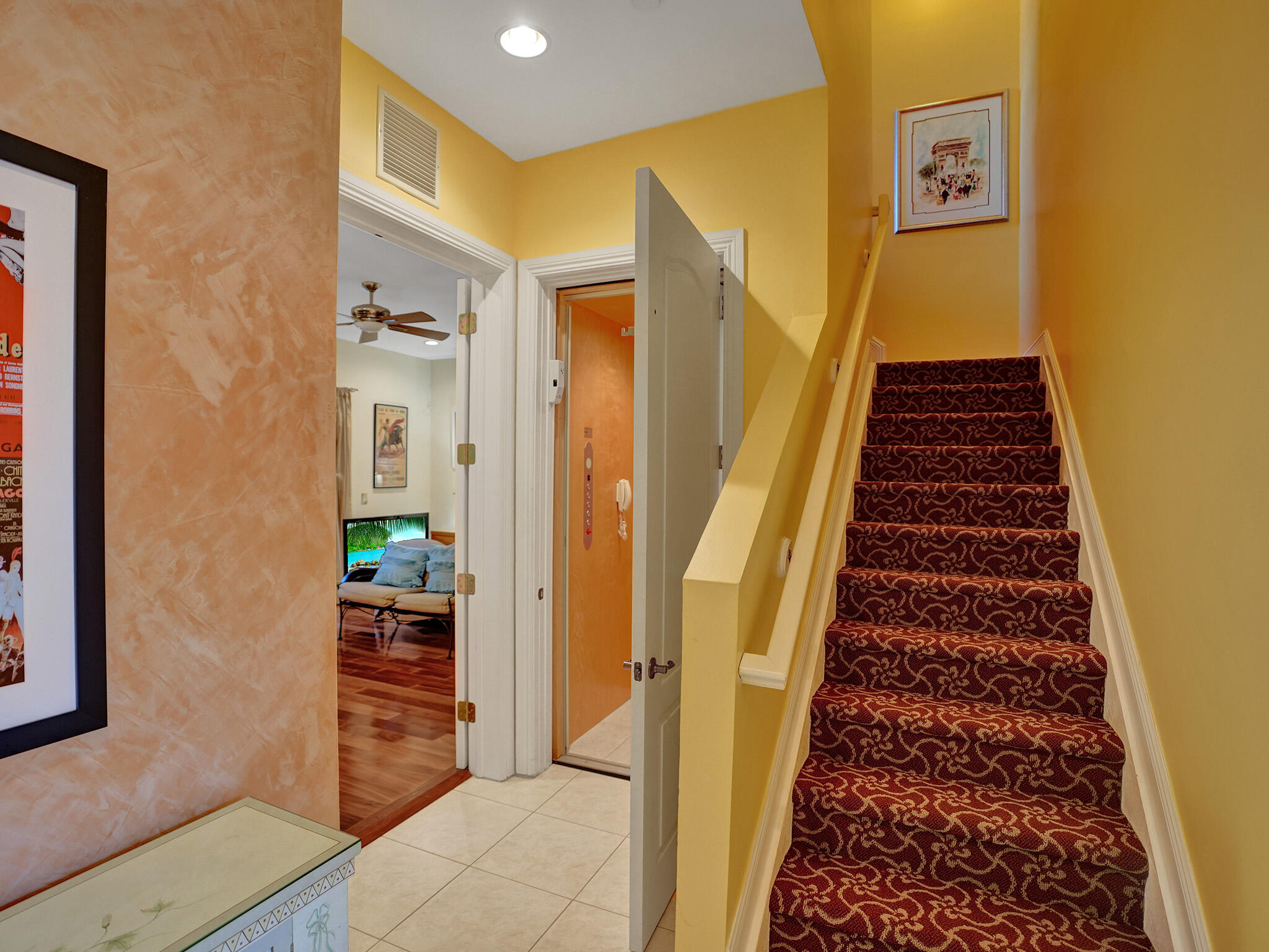 422 Sunset Drive Pompano Beach, FL 33062 - Photo 3 of 57 3