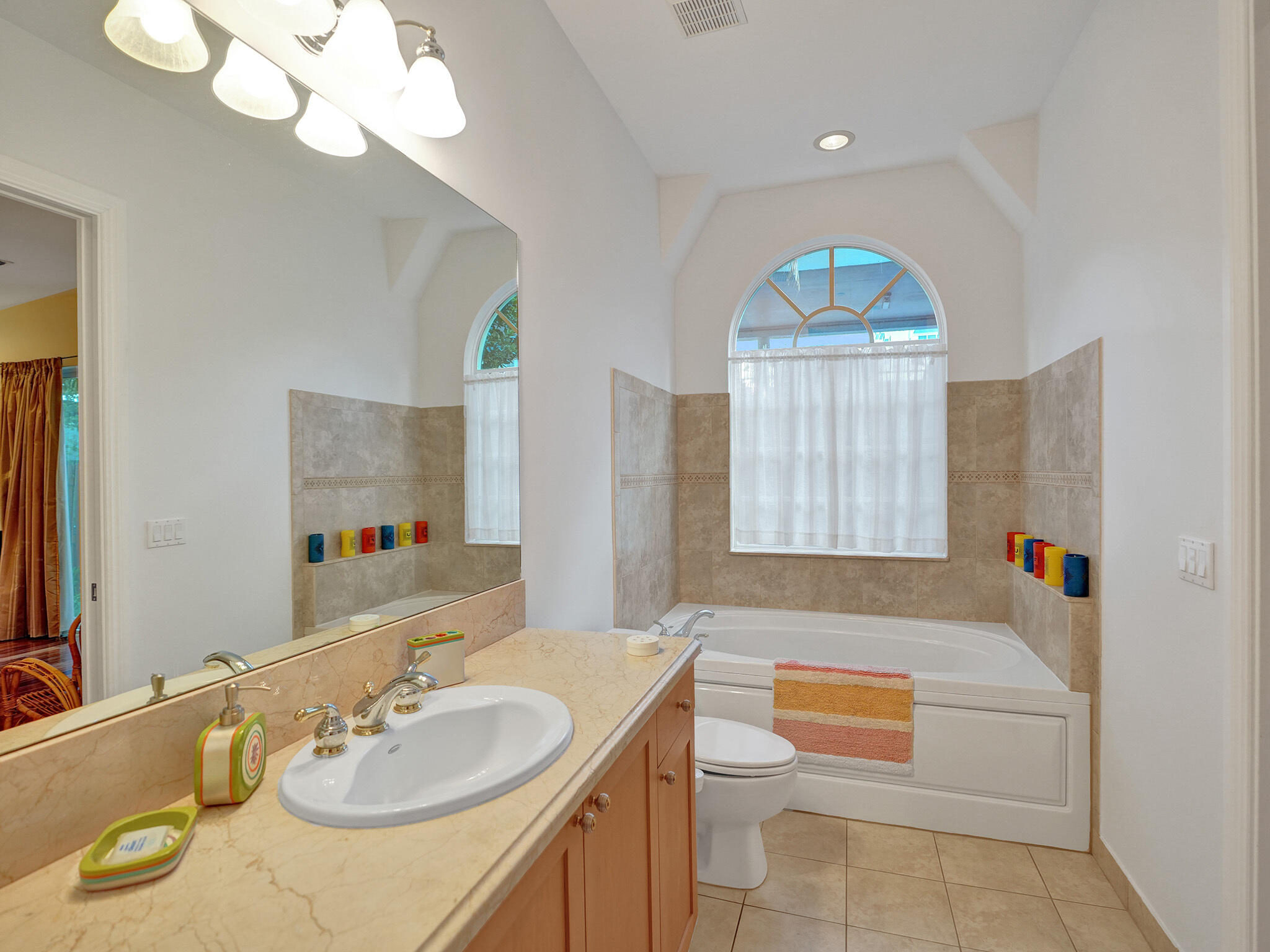 422 Sunset Drive Pompano Beach, FL 33062 - Photo 9 of 57 9